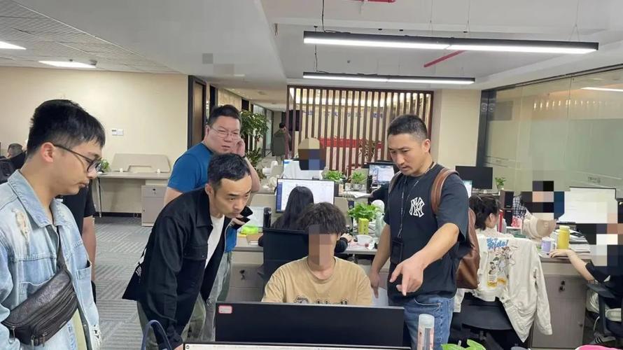 低价外挂卡盟_低价游戏辅助卡盟_开挂卡盟